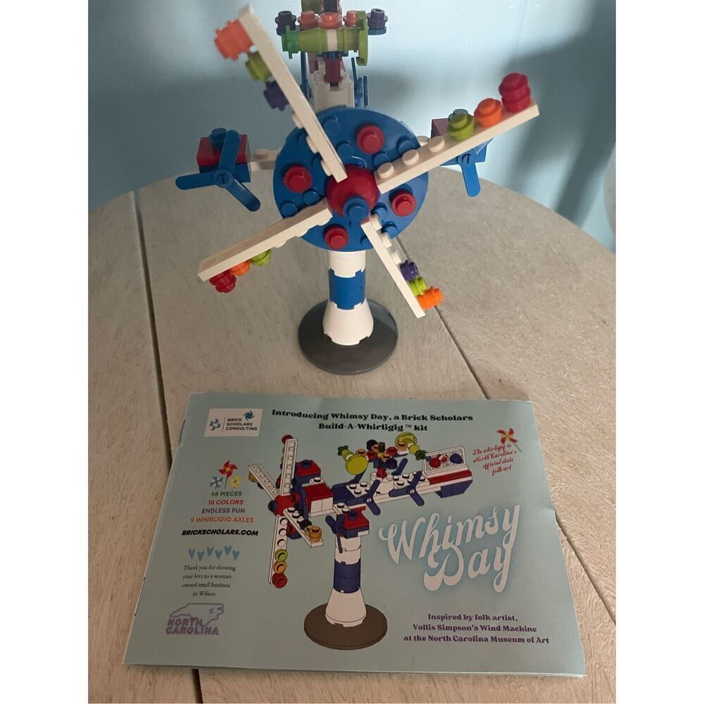 Brick Scholars - Build a Whirligig - Picture 3 of 6
